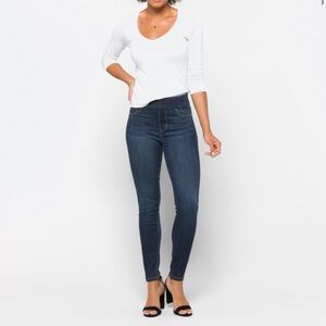 Stylish Dark Blue Women's Skinny Jeans